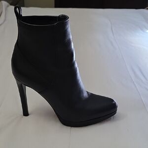 Nine West Sleek Black Heeled Boots